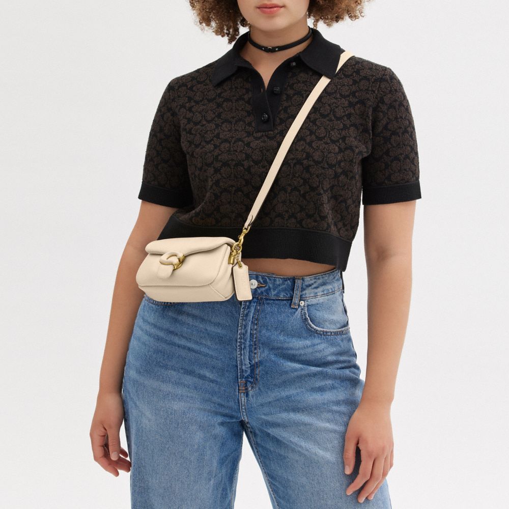 COACH®,Pillow Tabby Shoulder Bag 18,Calfskin Leather,Crossbody,Logo,Silver Metal,Casual,,Scale View