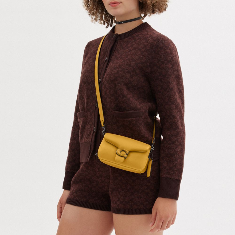 COACH®,Pillow Tabby Shoulder Bag 18,Calfskin Leather,Crossbody,Logo,Silver Metal,Casual,Mustard,Scale View