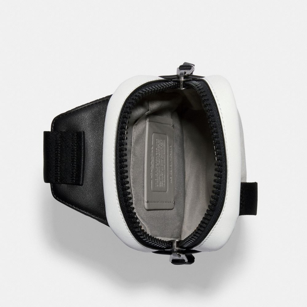 Edge L Pack In Colorblock Signature Canvas