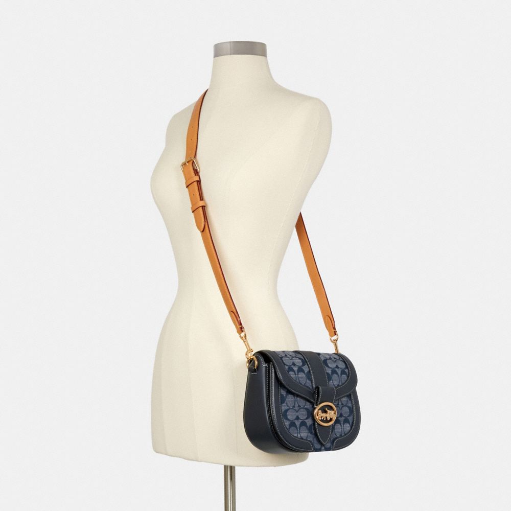 Shop Coach SIGNATURE 2022-23FW Coach Kay Crossbody In Signature Chambray Bag  by Zinute