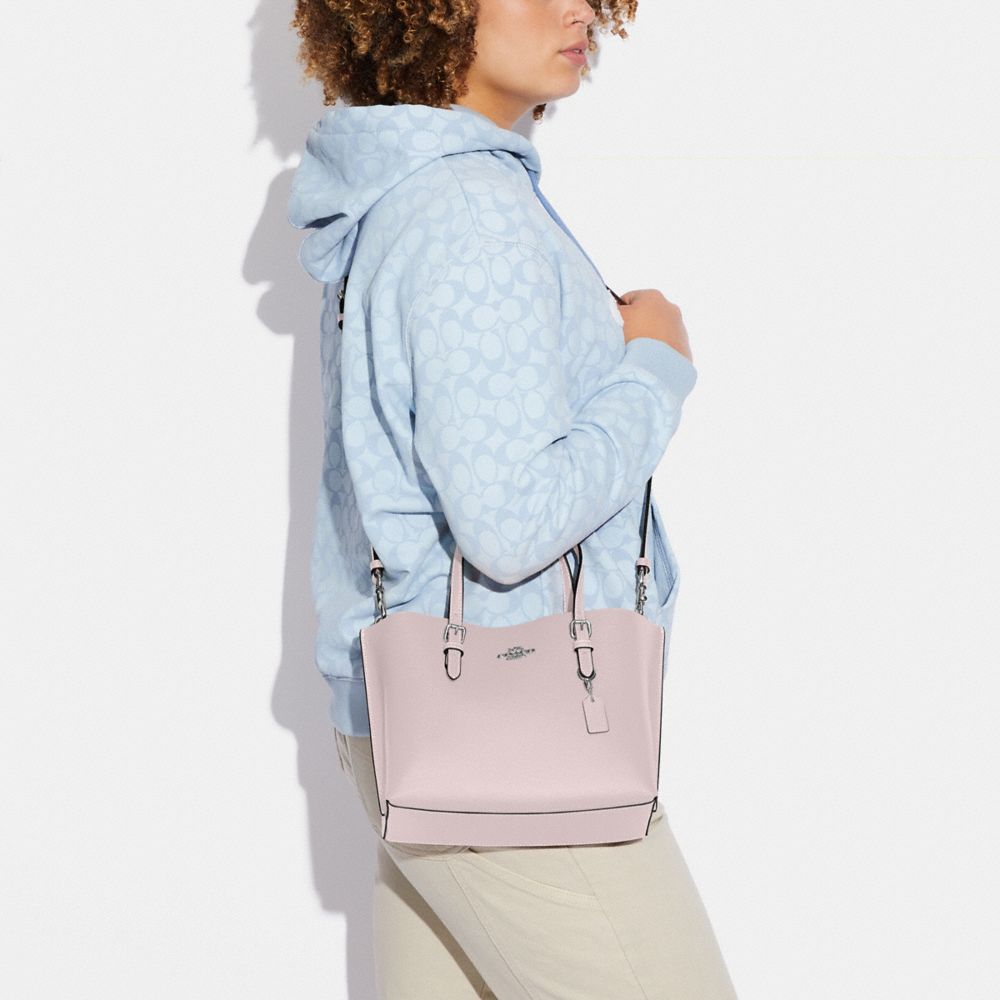 Gallery Tote In Signature Canvas - COACH® Outlet