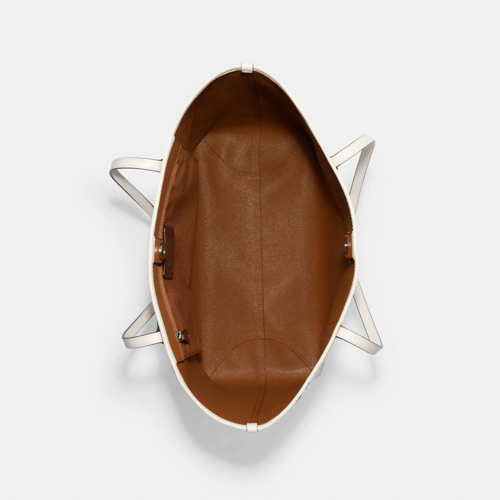 City Tote Bag With Apple Print