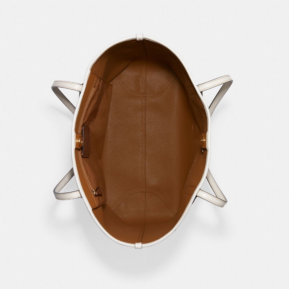 Coach X Peanuts City Cabas En Toile Signature Avec Patchs Varsity