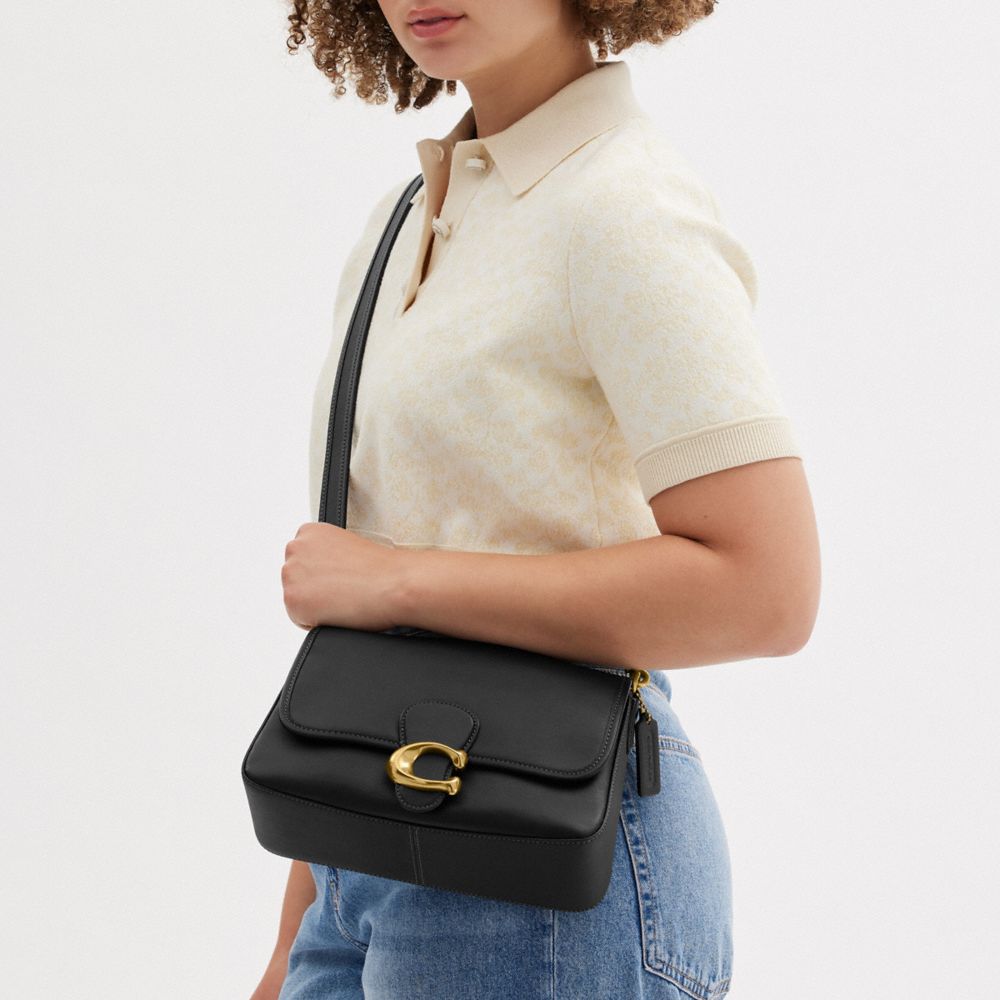 COACH®,SAC À PORTÉ-ÉPAULE SOUPLE TABBY,Cuir lisse,Laiton/Noir,Scale View