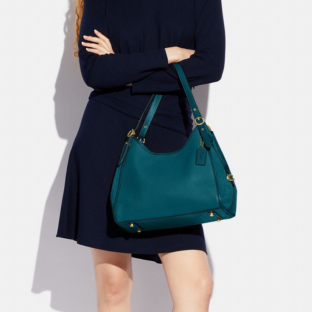 COACH®,PORTÉ-ÉPAULE LORI,Cuir galet/daim,Laiton/Turquoise profond multi,Detail View