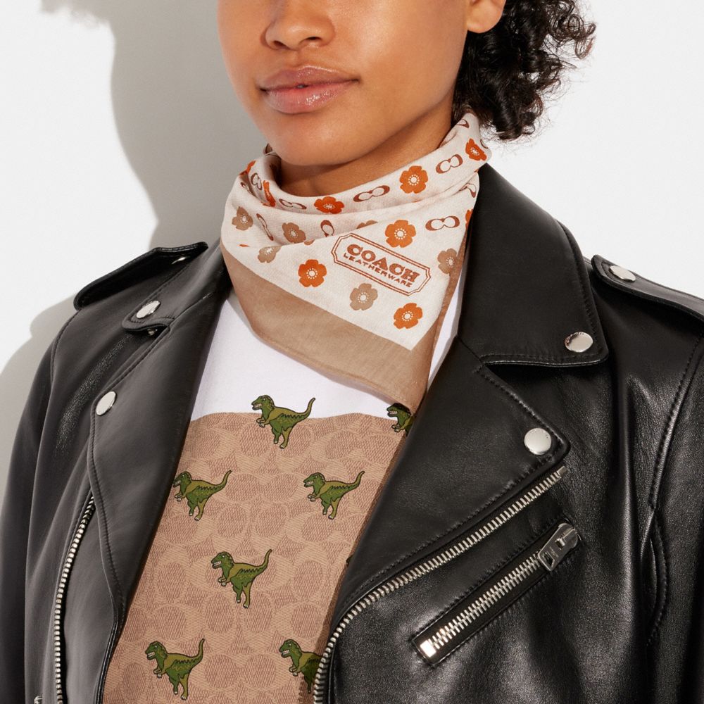 COACH®,ティー ローズ プリント ハンカチ,ファッション雑貨,ﾄｰﾌﾟ