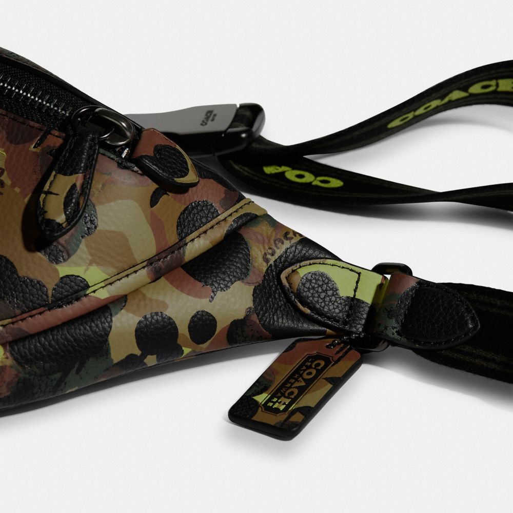 Camo belt clearance bag