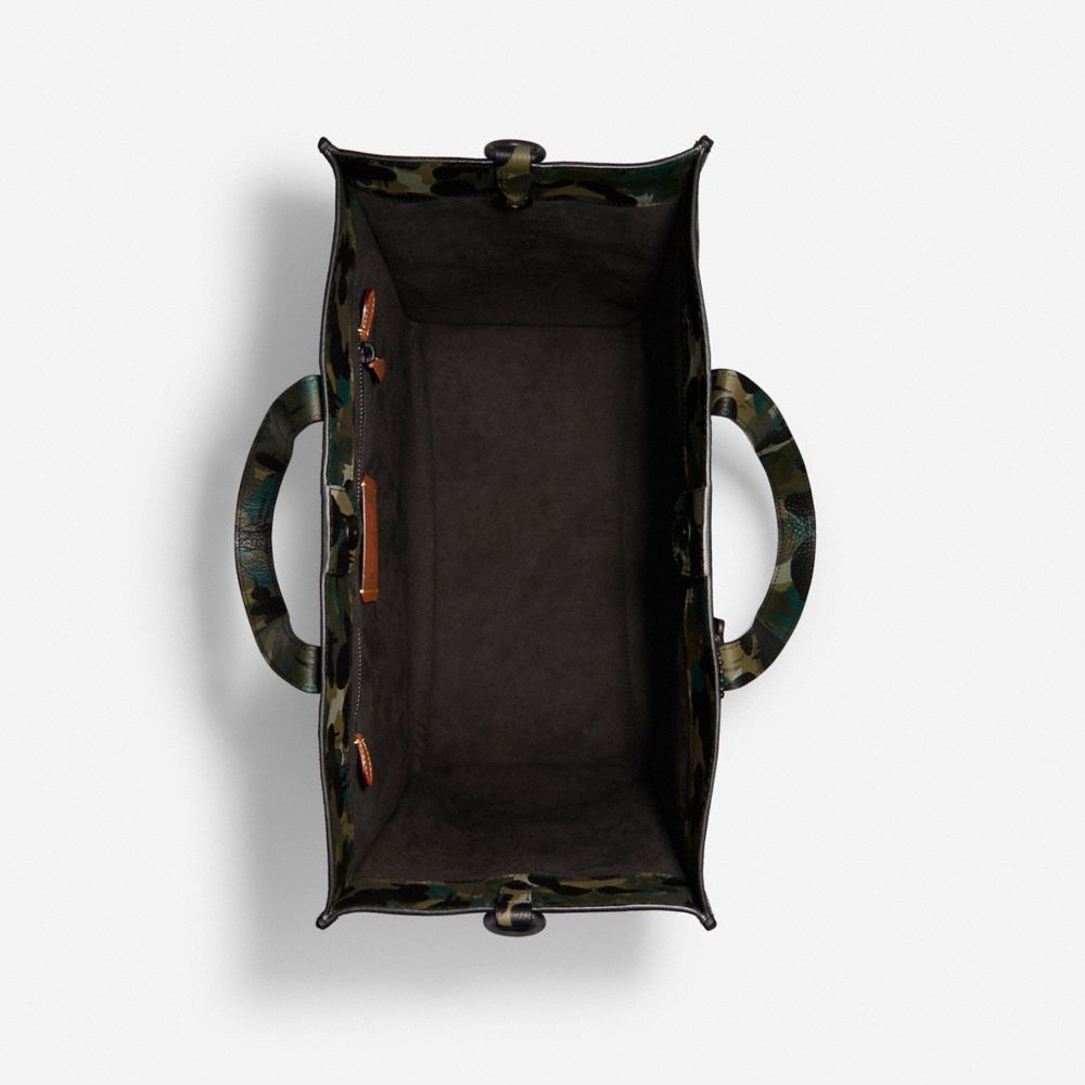 COACH®,CABAS CHAMP 40 AVEC IMPRIMÉ CAMOUFLAGE,Noir mat/vert/bleu,Inside View,Top View