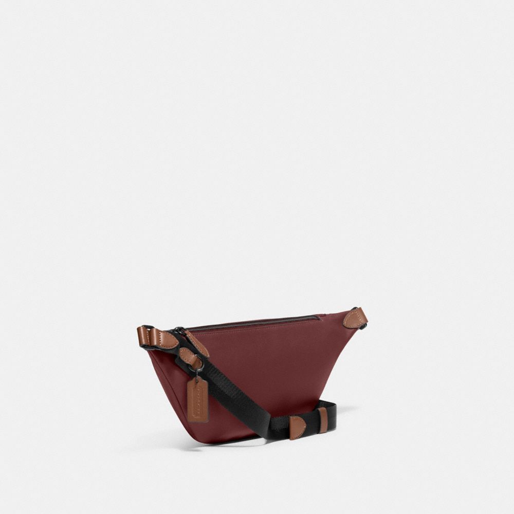 COACH®,SAC BANANE LEAGUE AVEC CONTRASTE DE COULEUR,Cuir de veau raffiné,Rouge Orange Multi,Angle View