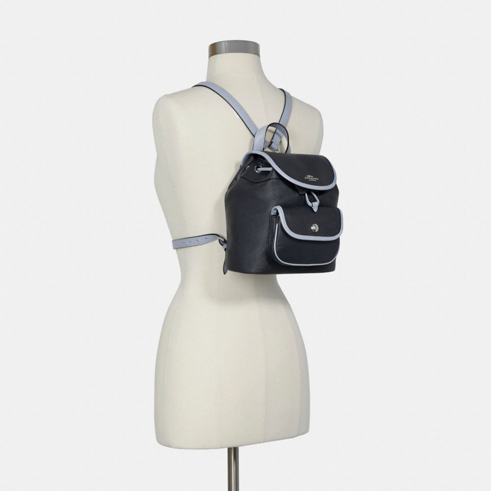 Coach C5672 Pennie Backpack 22 タグ付き Coach C5672 Pennie Backpack 22 タグ付き