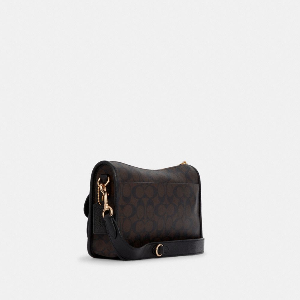 COACH®,PORTÉ-CROISÉ PENNIE AVEC ÉTUI-MONNAIE EN TOILE SIGNATURE,Tissu en toile exclusif,Or/Brun noir,Angle View