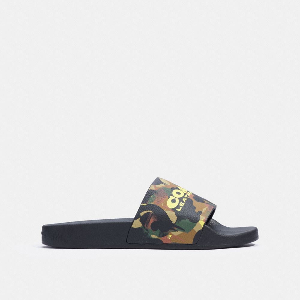 Superdry Pool Slides With Camo Branding in White