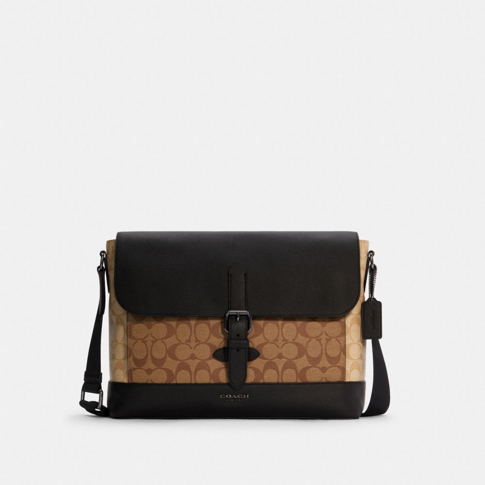 The Messenger Bag Travels With MeLouis Vuitton Hudson GM Bag