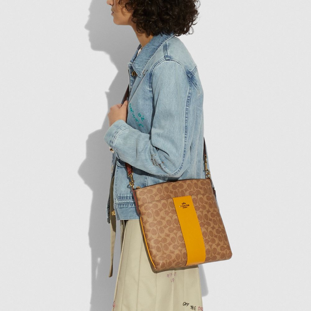 Kitt Messenger Crossbody In Colorblock Signature Canvas