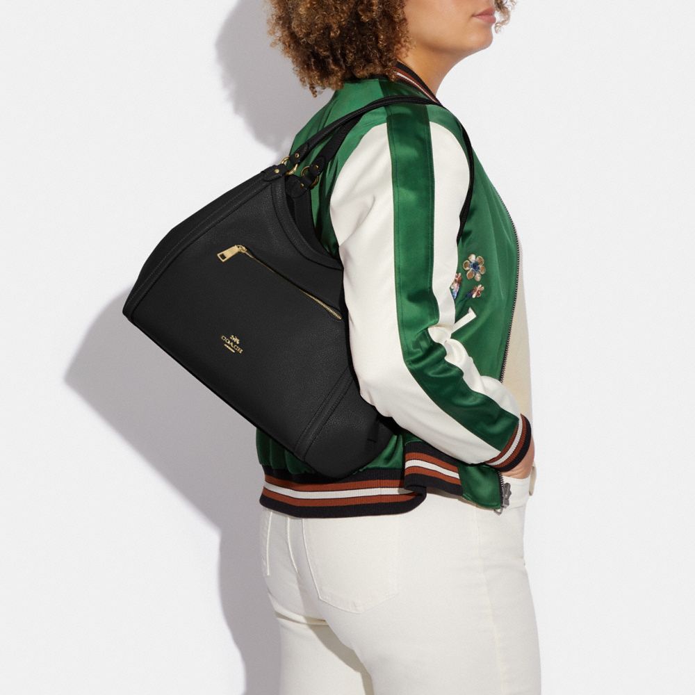 COACH®,PORTÉ-ÉPAULE KRISTY,Cuir maroquiné,Or/Noir,Detail View