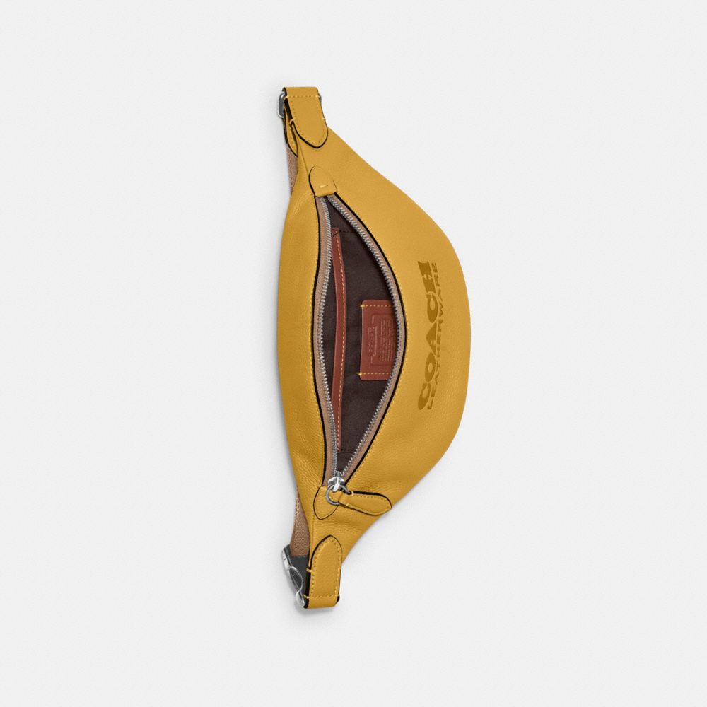 COACH®,SAC-CEINTURE CHARTER 7,Or jaune,Inside View,Top View