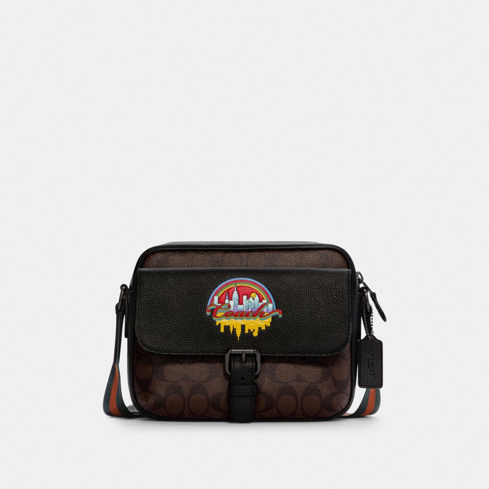 Beat shoulder bag in signature canvas with souvenir online patches