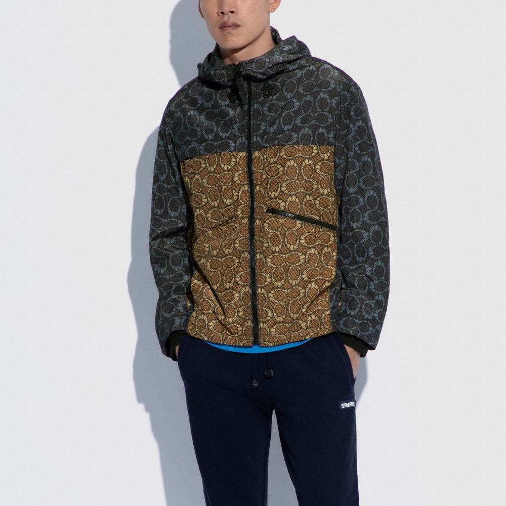 LOUIS VUITTON Printed Nylon Windbreaker Blue. Size 50