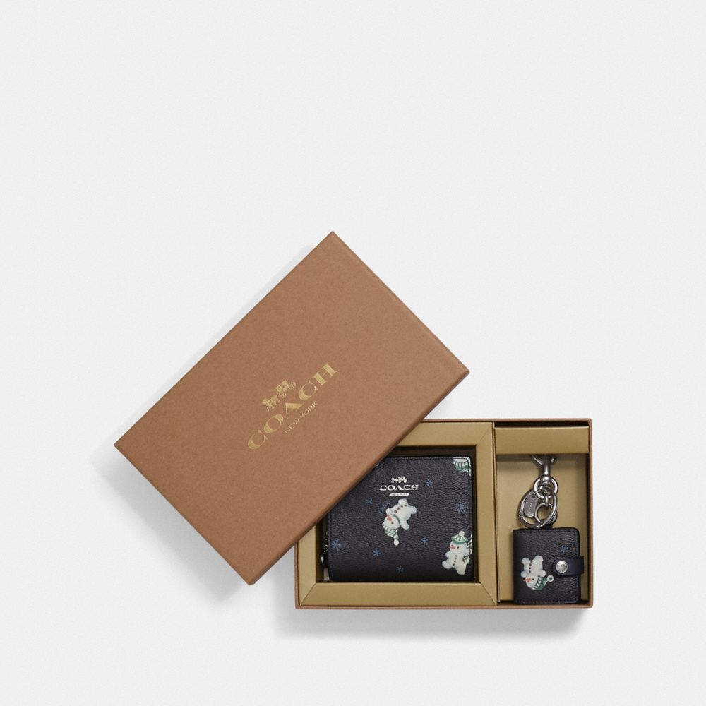 COACH®,BOXED SNAP WALLET AND PICTURE FRAME BAG CHARM WITH SNOWMAN PRINT,Mini,Silver/Midnight Multi,Front View