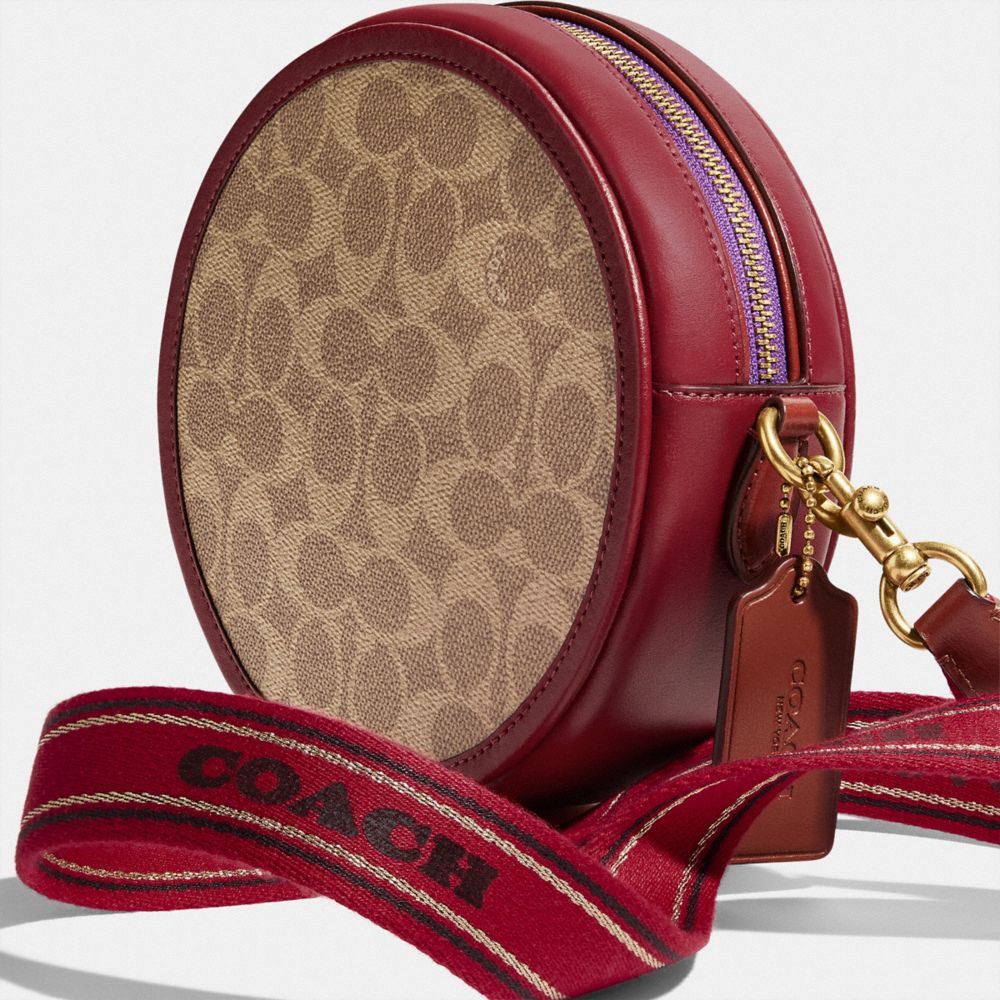 Kia Circle Bag In Signature Canvas