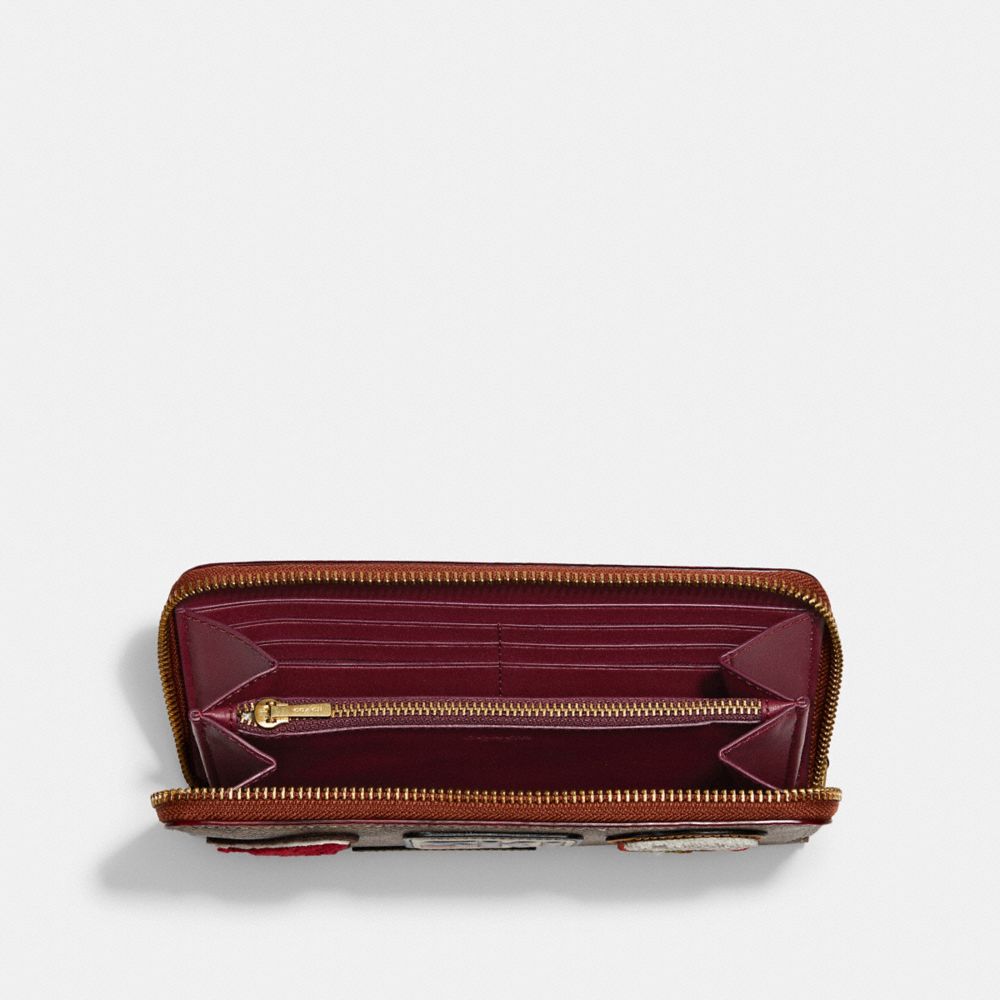 Shop Coach 2023-24FW Accordion Zip Wallet With Braid (CJ944) by なにわのオカン