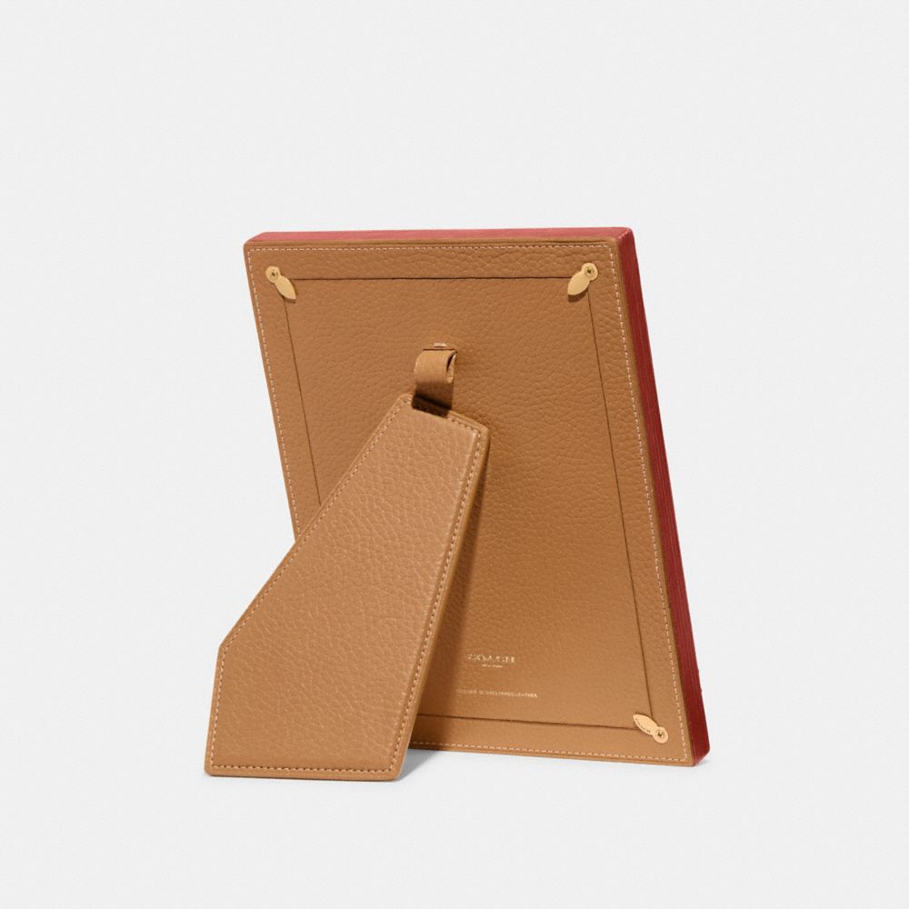 COACH®,CADRE POUR PHOTO,Laiton/Tangerine/Brun pâle,Back View