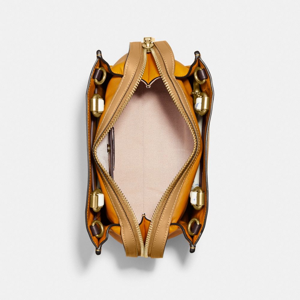 Rogue Bag 25 With Recycled Handles