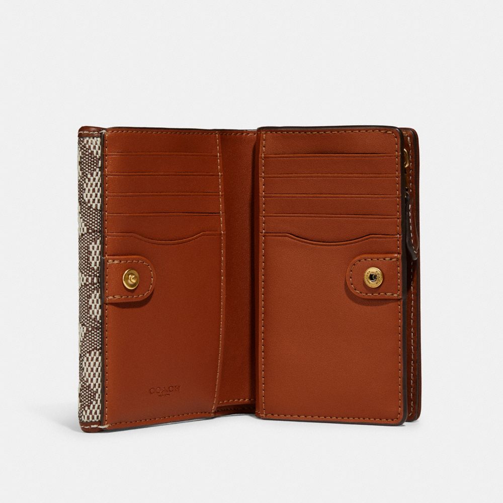 Studio Medium Wallet In Signature Jacquard