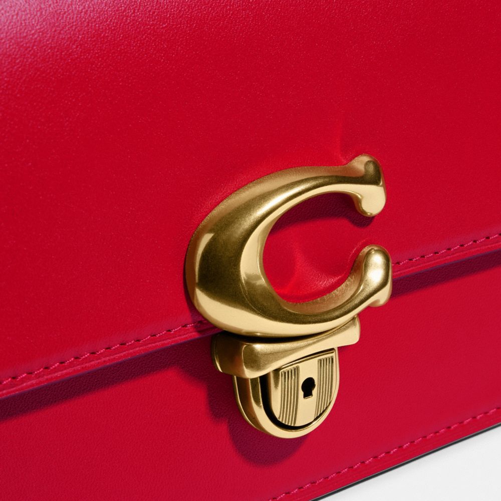 Coach shoulder bag discount red