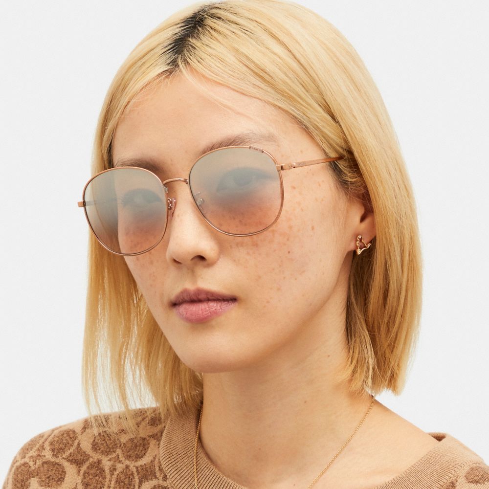 COACH®,Metal Round Sunglasses,Round,Metal Material,Logo,Word Embellishment,Brow Bar,Adjustable Nose Pads,Casual,Gray,Angle View