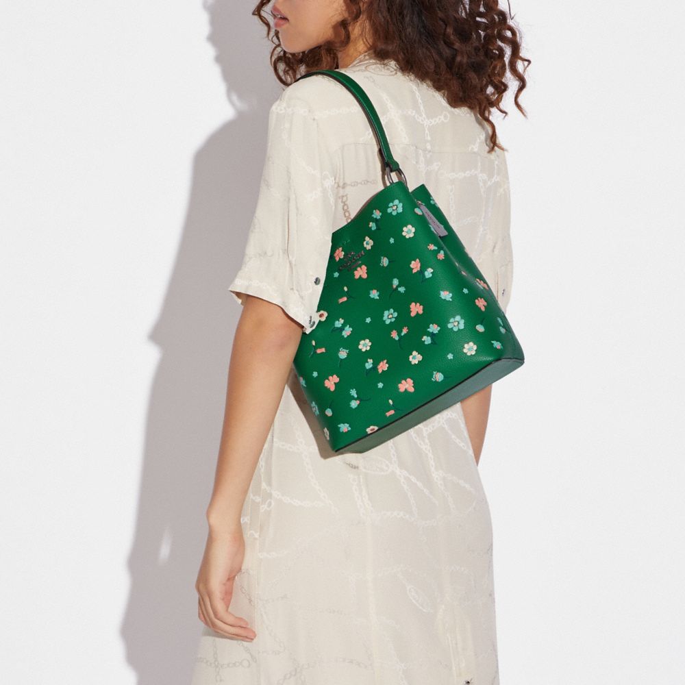 Coach town outlet bucket bag green