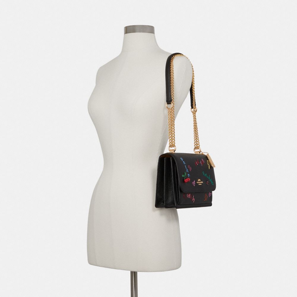 signature sinclair east west tote