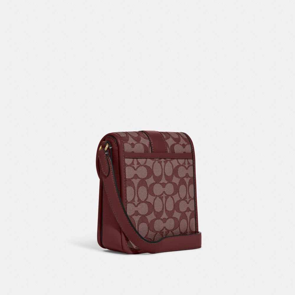 COACH®,PORTÉ-CROISÉ NORD/SUD LONNIE EN JACQUARD SIGNATURE,Or/Rouge vin multi,Angle View