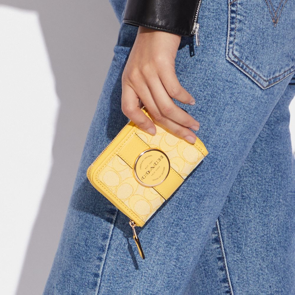 COACH®,LONNIE SMALL ZIP AROUND WALLET IN SIGNATURE JACQUARD,Non Leather,Mini,Gold/Retro Yellow,Detail View