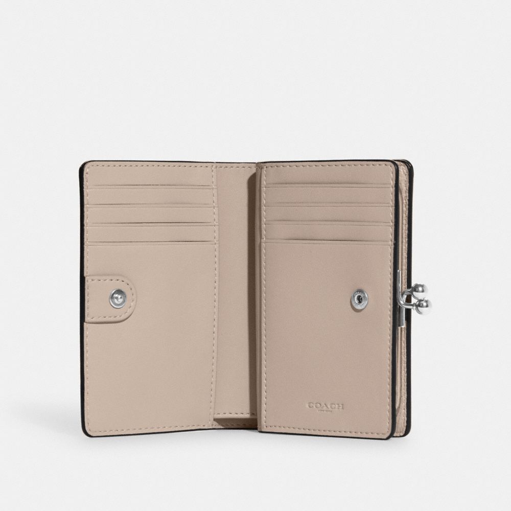 COACH®,キスロック ミディアム ウォレット,ミニ財布(二つ折り&三つ折り),ｼﾙﾊﾞｰ/ｽﾁｰﾑ