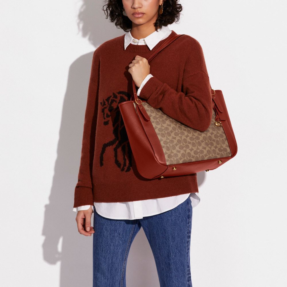 公式】COACH – コーチ | アラナ トート シグネチャー キャンバス