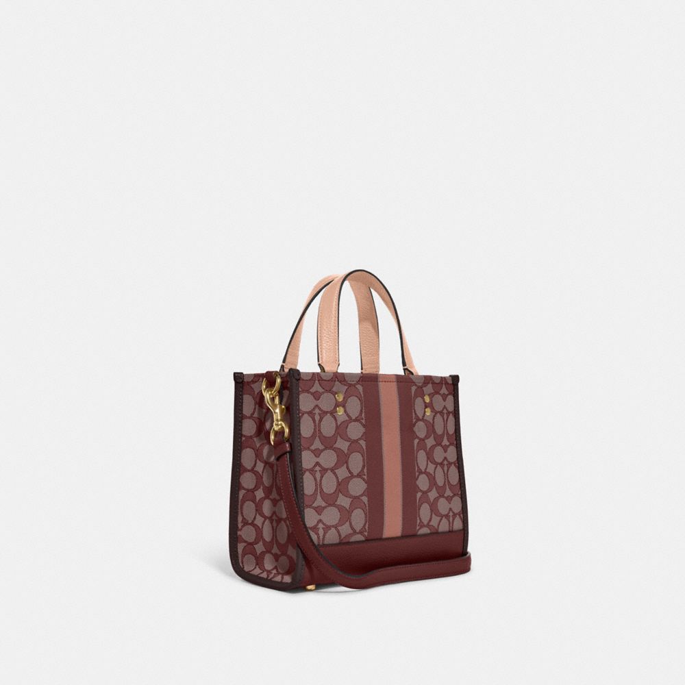 COACH®,デンプシー トート 22 シグネチャー ジャカード ウィズ ストライプ アンド コーチ パッチ,トートバッグ,ﾜｲﾝ ﾏﾙﾁ