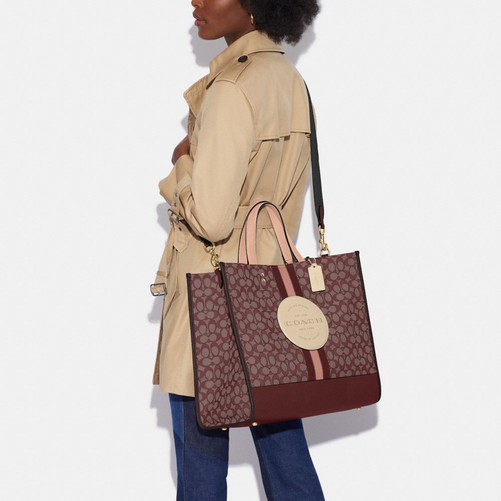 Products :: Coach Outlet Dempsey Tote 40 In Signature Jacquard