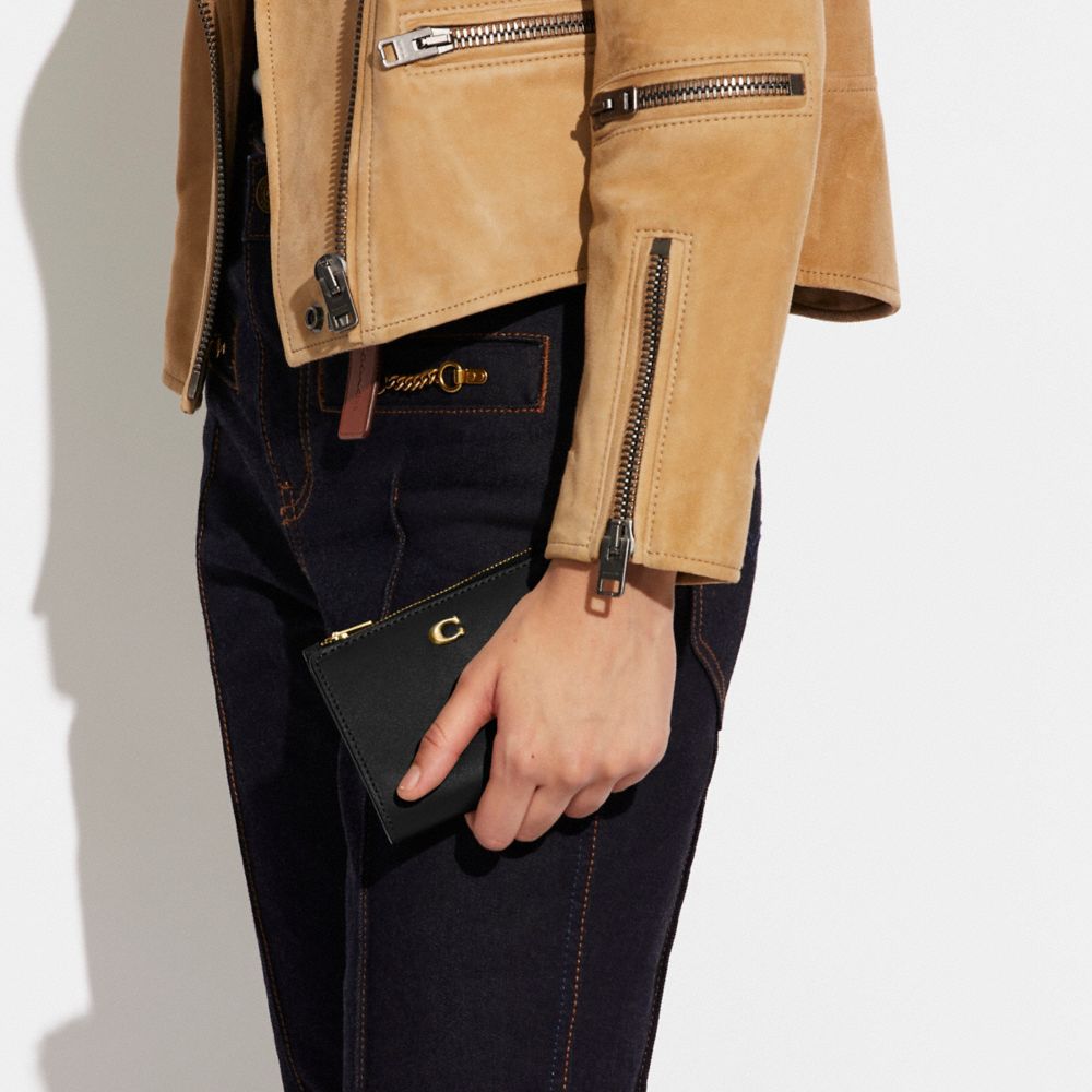 COACH®,Bifold Snap Wallet,,Detail View