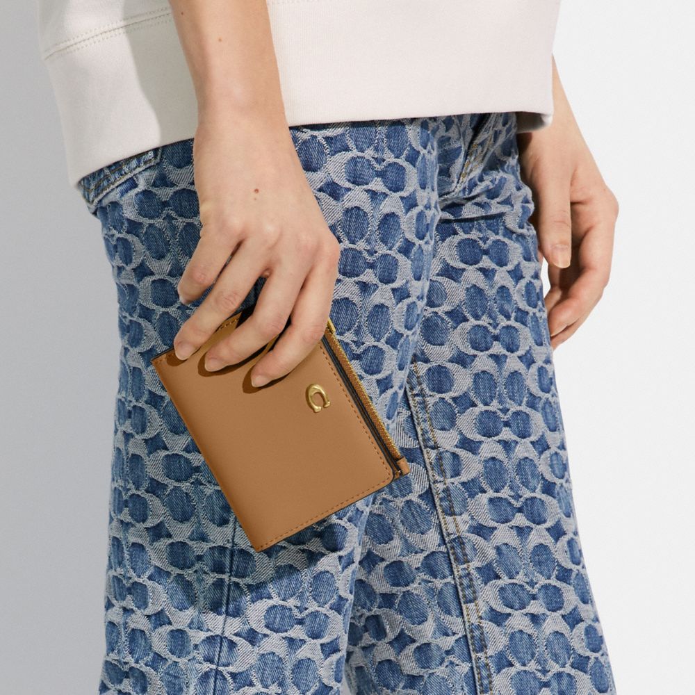 COACH®,Bifold Snap Wallet,,Detail View