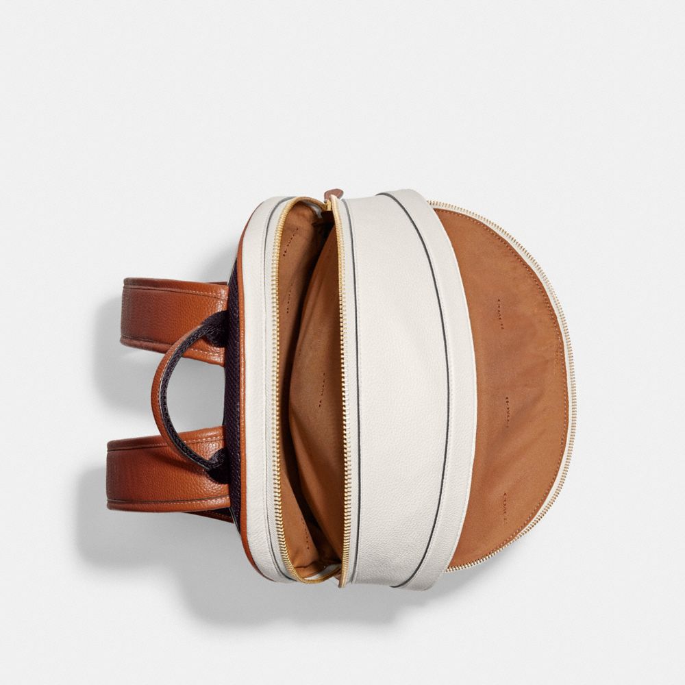 COACH®,チャーター バックパック ウィズ ホース アンド キャリッジ プリント,リュック＆バックパック,ﾌﾞﾗｽ/ﾁｮｰｸ ﾊﾞｰﾆｯｼｭﾄﾞ ｱﾝﾊﾞｰ