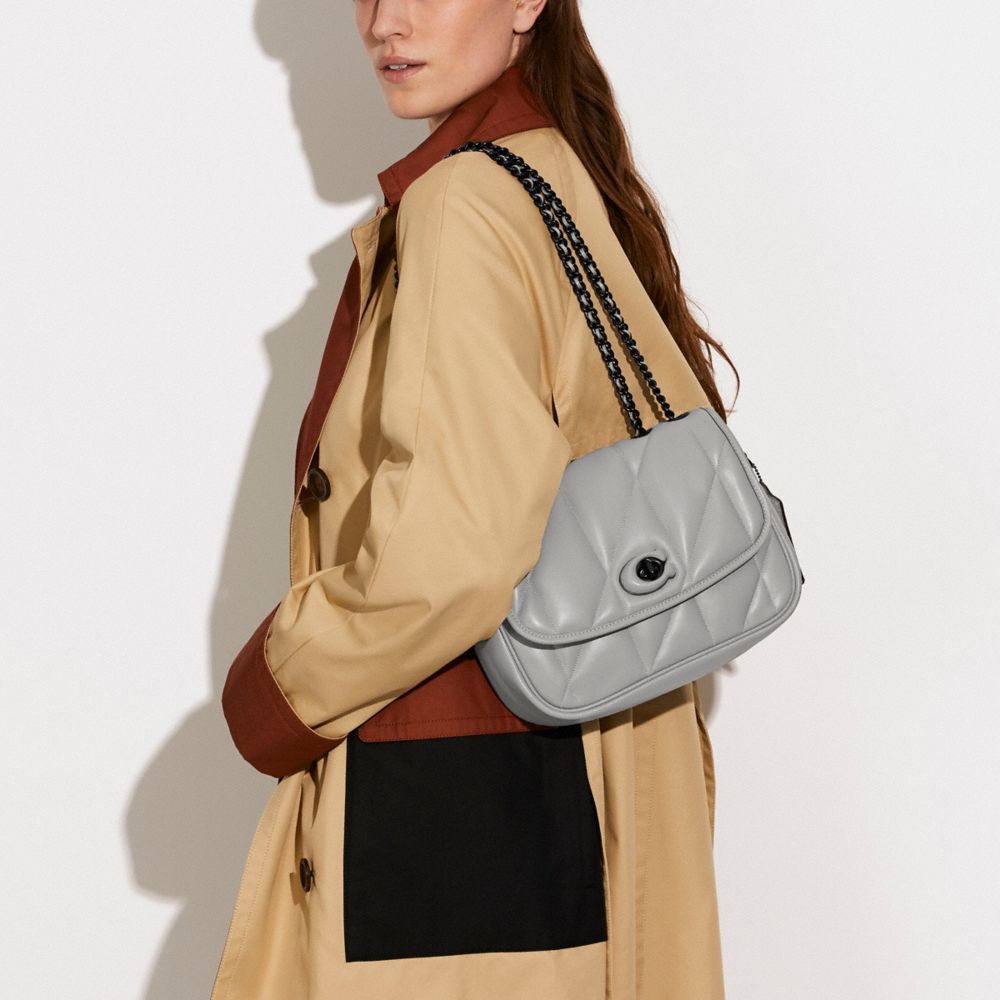 COACH®,PORTÉ-ÉPAULE PILLOW MADISON MATELASSÉ,Cuir nappa,Étain/Gris tourterelle,Detail View