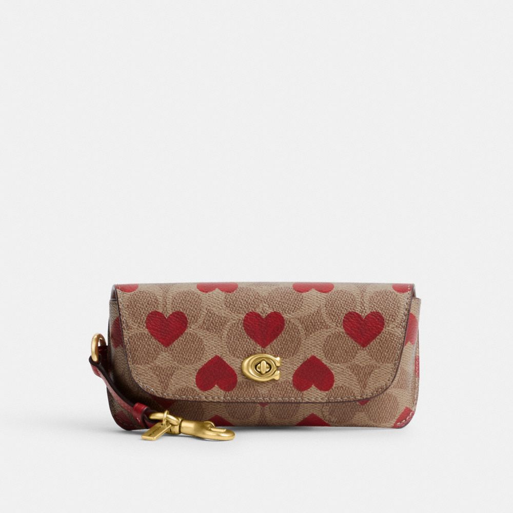 How to Wear the LOUIS VUITTON Heart Coin Purse, Bag Charm