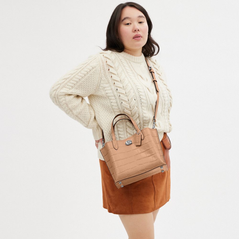 COACH®,Willow Tote Bag 24,Leather,Tote,Logo,Metal,Casual,