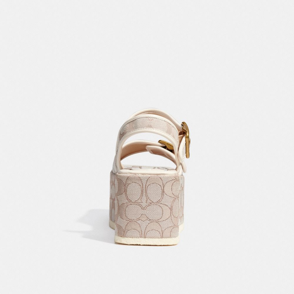 Naomi Flatform