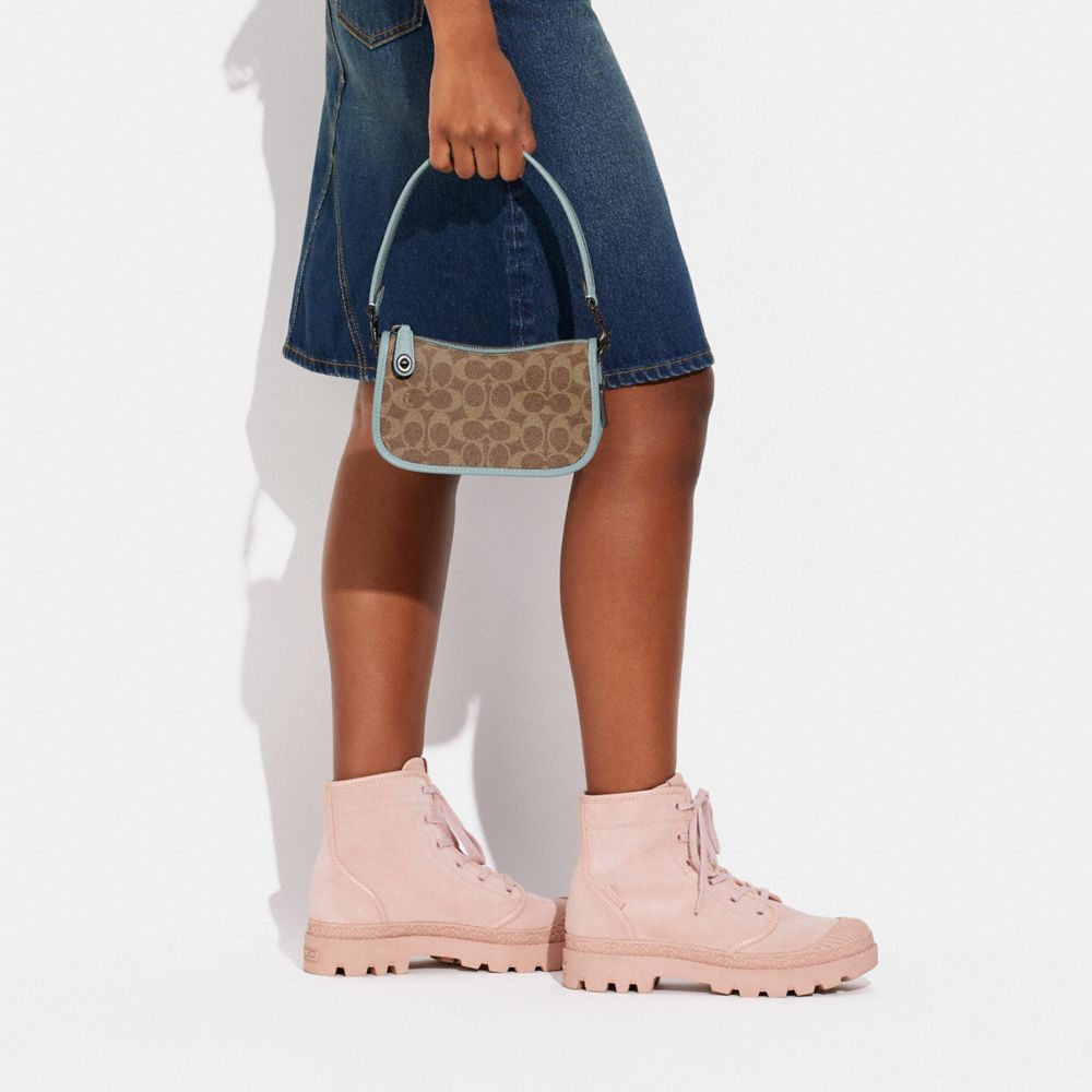 Swinger Bag 20 In Signature Canvas
