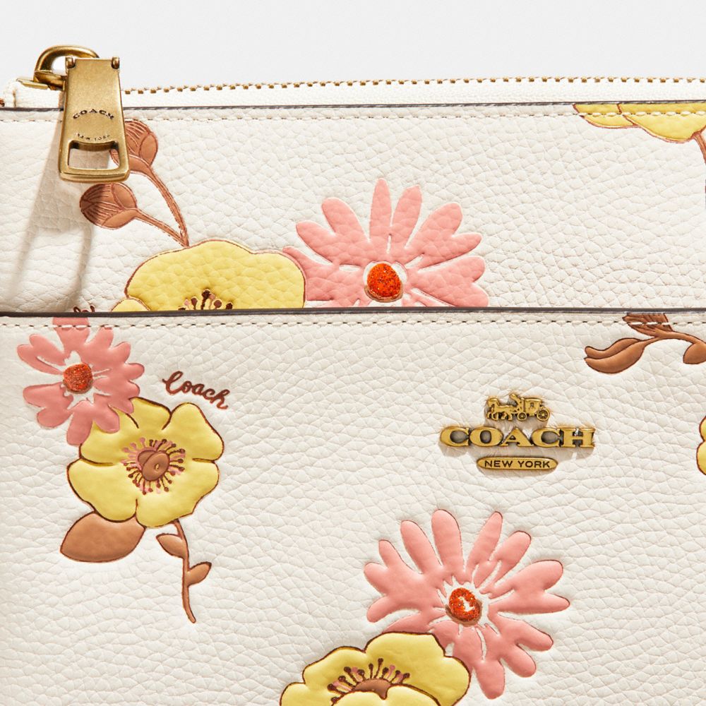 Kitt Messenger Crossbody With Floral Print