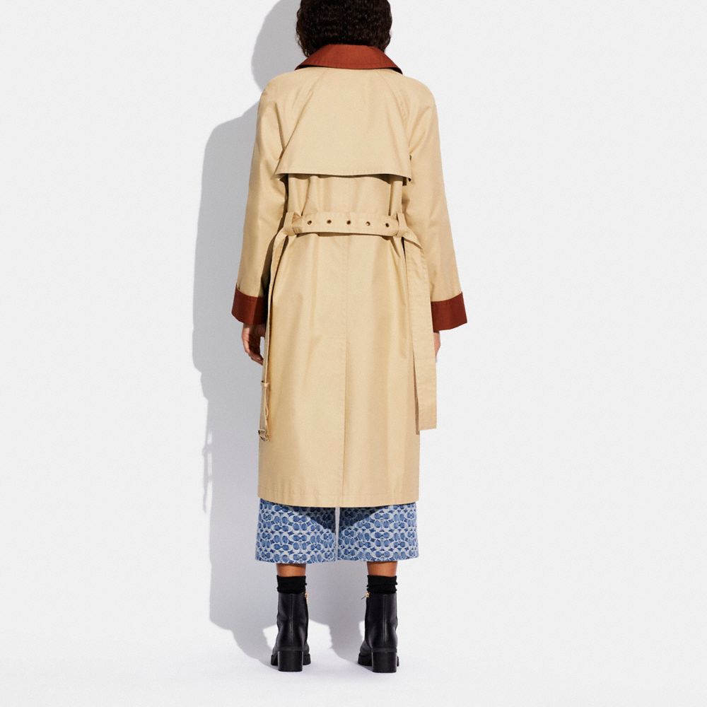COACH®,STATEMENT TRENCH COAT IN ORGANIC COTTON AND RECYCLED POLYESTER,Light Khaki,Scale View