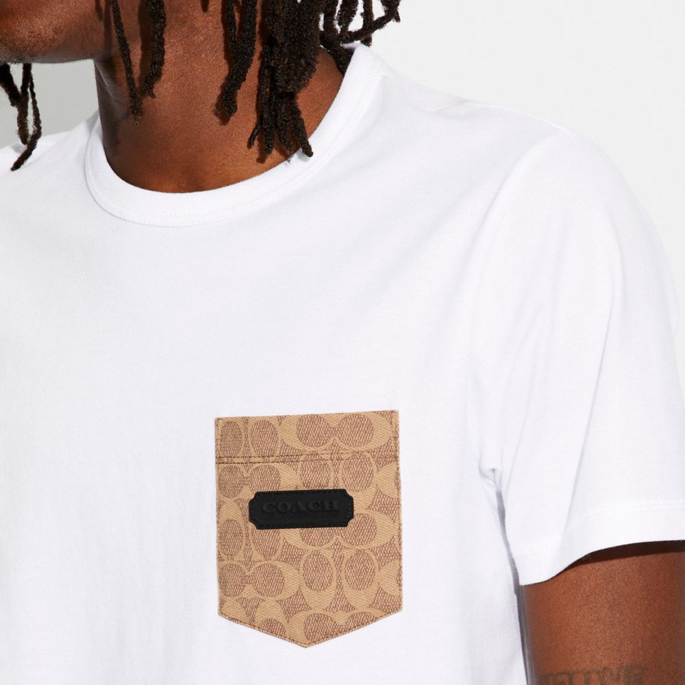 COACH®,T-SHIRT À POCHE ESSENTIAL EN COTON BIOLOGIQUE,Blanc,Detail View