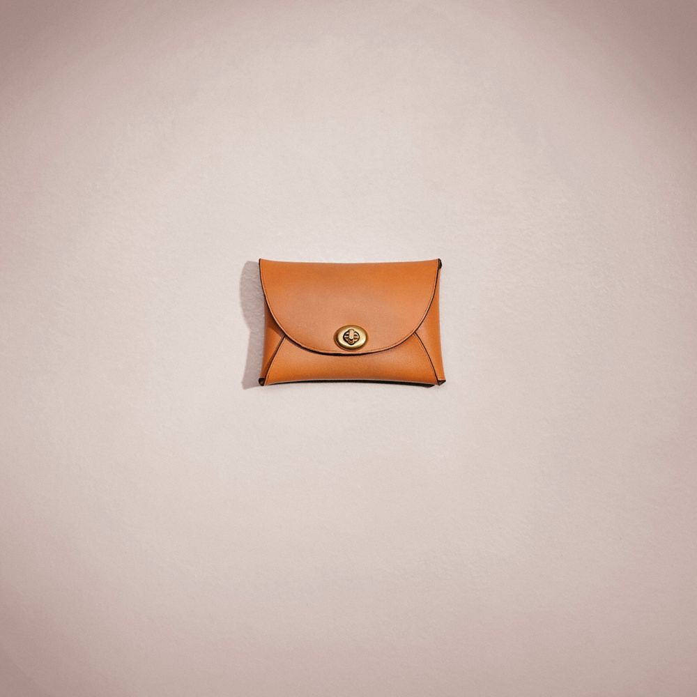 Coach wallet pouch online